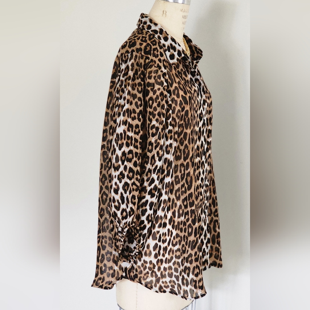 H&M Leopard Print Blouse in Brown and Black - Picture 9 of 11